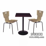 B063二人方桌玻璃鋼曲木餐桌椅
