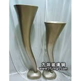HP112藝術色彩濃厚的玻璃鋼異型室內觀賞花盆
