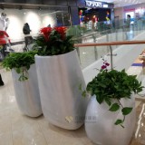 東莞玻璃鋼商場組合花盆成創意景觀