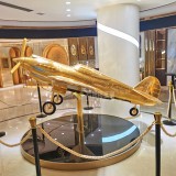 深圳黃金珠寶店不銹鋼戰斗機雕塑模型大擺件