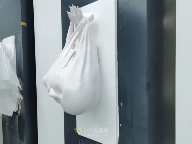 玻璃鋼人物頭像抽象雕塑裝飾深圳安全教育基地墻壁