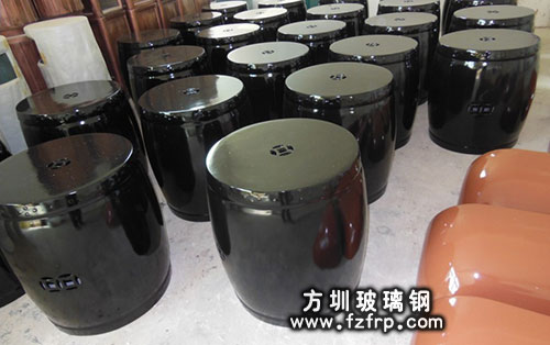 方圳玻璃鋼為深圳屋企家具設計定做的玻璃鋼邊幾圖