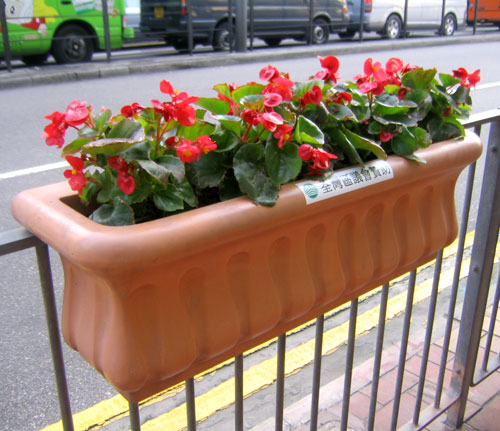 廣東護欄隔離玻璃鋼花盆