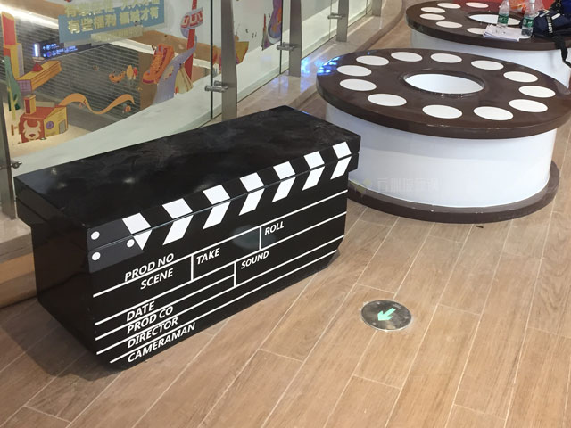玻璃鋼場記板膠卷電影道具創意坐凳